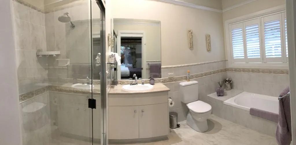 ****  Elindale House Bed & Breakfast Lismore Australia
